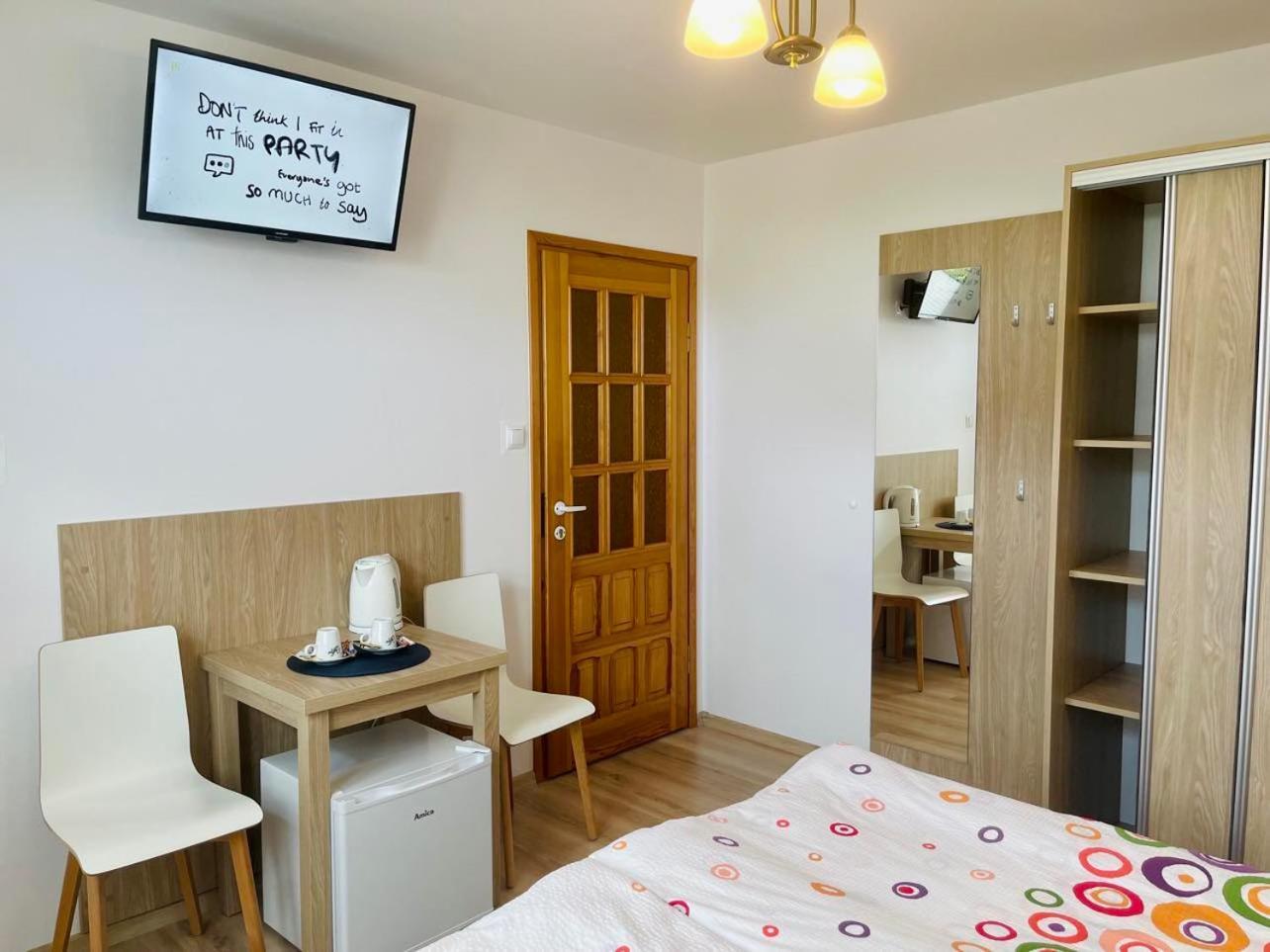 Jantar Hotel Ostrowo  Ngoại thất bức ảnh